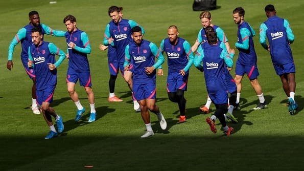 «Барселона» готова расстаться сразу с семью футболистами